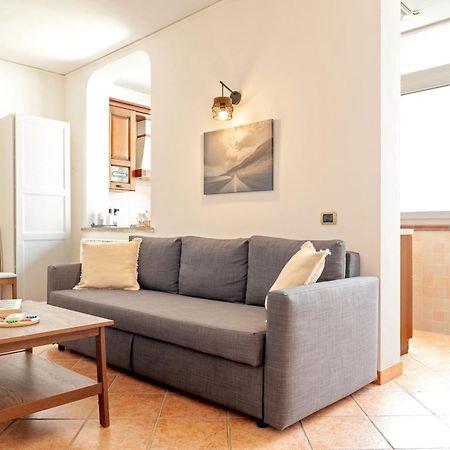 Cozy Retreat In Coastal Livorno Apartment Exterior foto