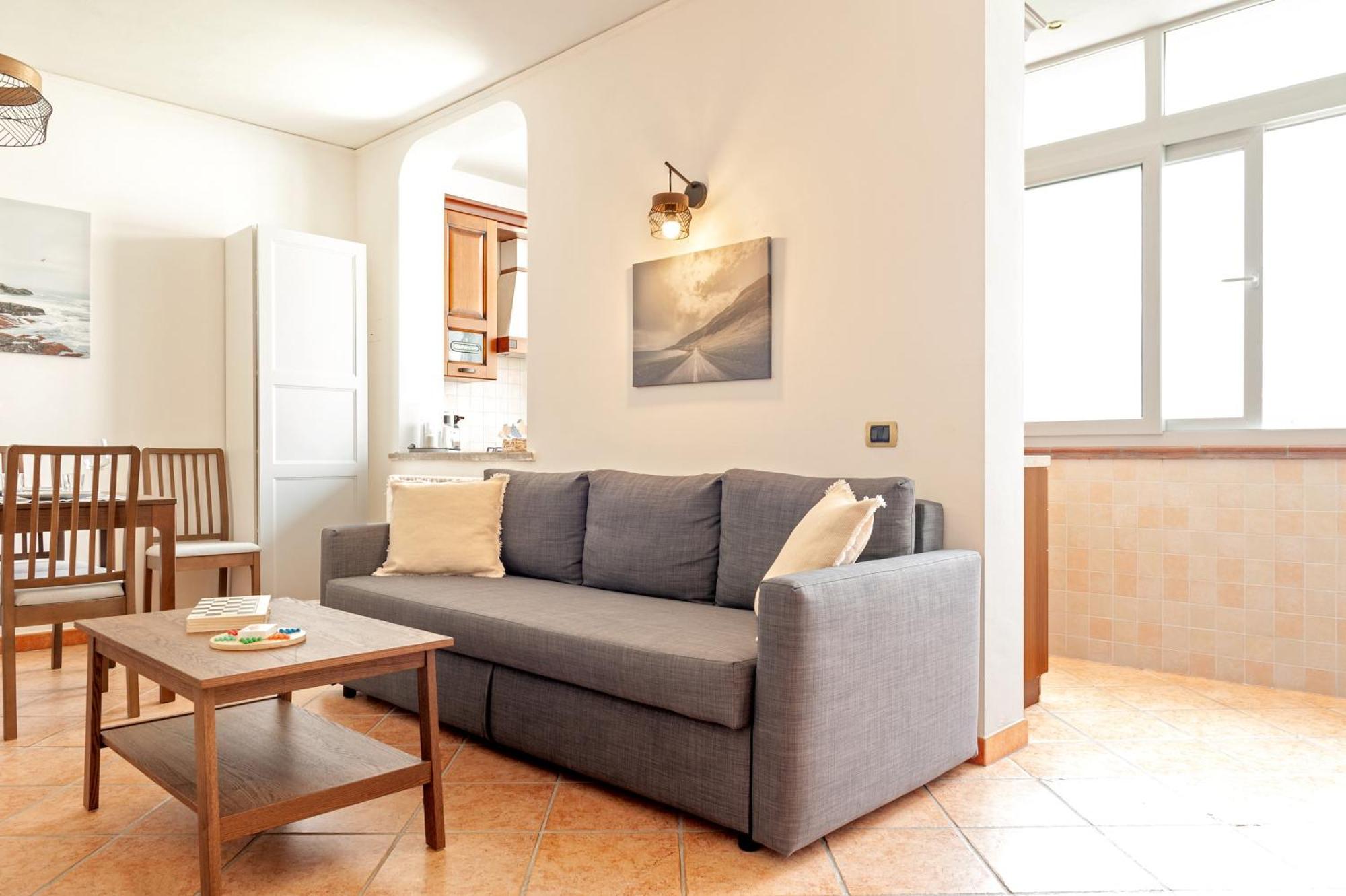 Cozy Retreat In Coastal Livorno Apartment Exterior foto