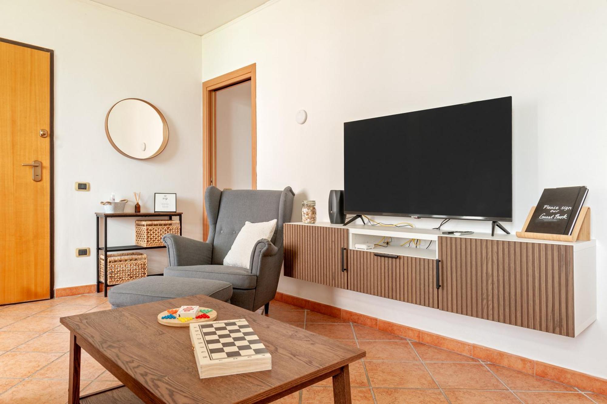 Cozy Retreat In Coastal Livorno Apartment Exterior foto